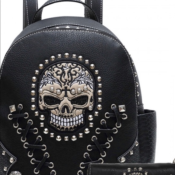 Backpack - Picture 1 of 1